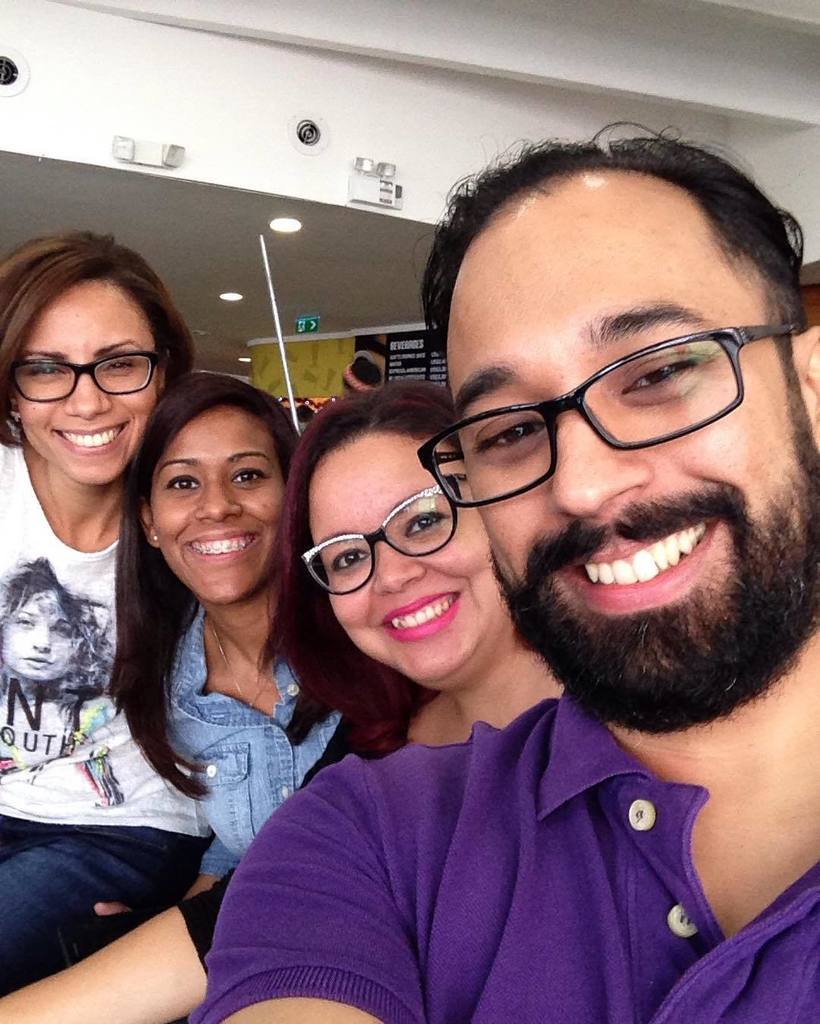 JuanJoBaez's tweet photo. #tbt Rumbo a Kansas City para #onething2015. Con estas mujeres valientes. https://t.co/IaDg1naG5F https://t.co/GjyDG1JFiV