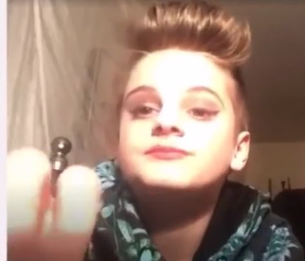 thicstar's tweet photo. Remember this ? @duhitzmark #girl #boy #shemale #makeup #guywithmakeup #hashtag @duhitzmark @duhitzmark @duhitzmark https://t.co/Focm93nyZa