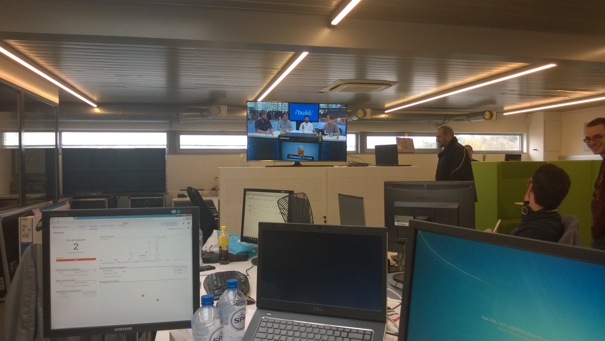 SanderVLooveren's tweet photo. Als .NET developers van @abcgroep mogen we uiteraard niets missen van #Build2016 ! #abcgroep https://t.co/qpx3EW3V5g