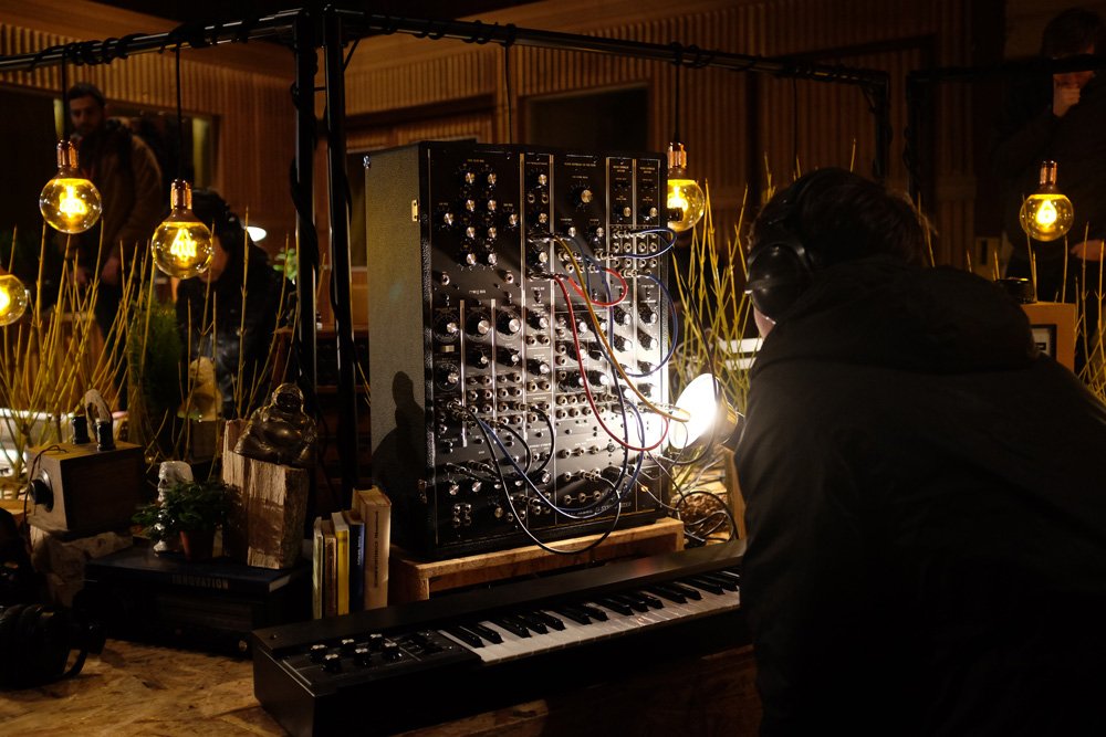 moogmusicinc's tweet photo. It's a bird, it's a plane... #Superbooth16.  #moog #moogisland https://t.co/jje9f2iSib
