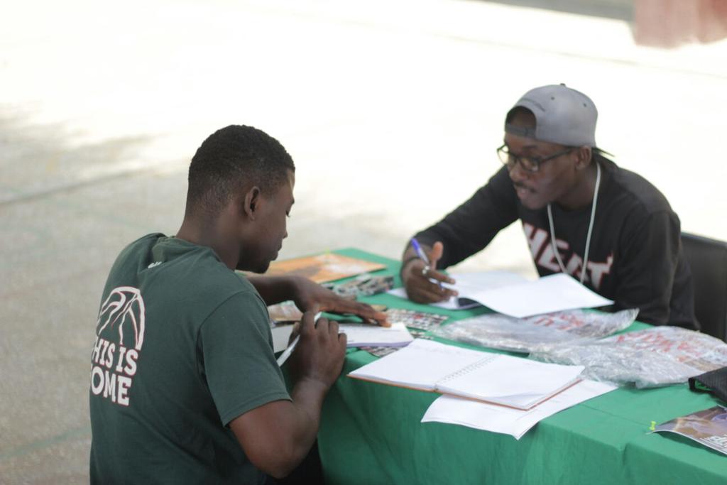 DCDynamics's tweet photo. #TBT #SignUpDay
He signed up and he already feels at home!!
#ThisIsHome #FubaFamily #BeDynamic https://t.co/9zOU183E0A