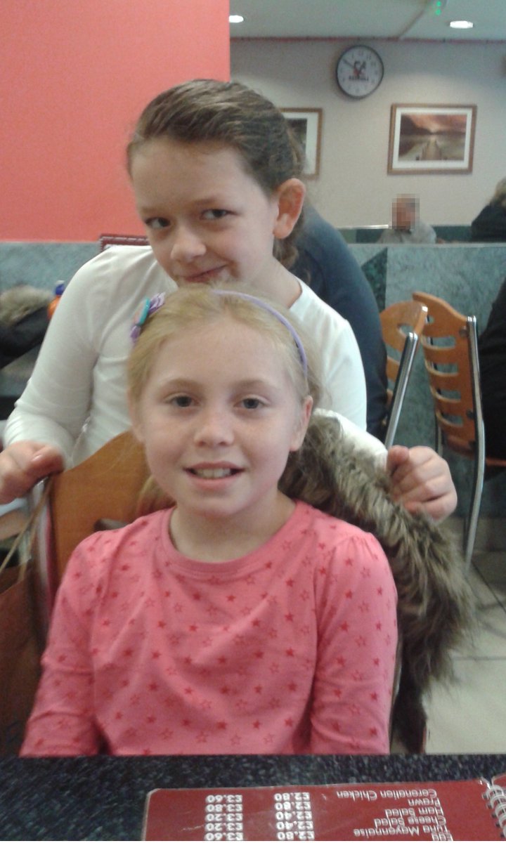 Kent_Online's tweet photo. Police appeal: Have you seen missing #Sittingbourne girls, aged just nine and 10? https://t.co/sKFPV1CkYG https://t.co/1zDB0Mqi35
