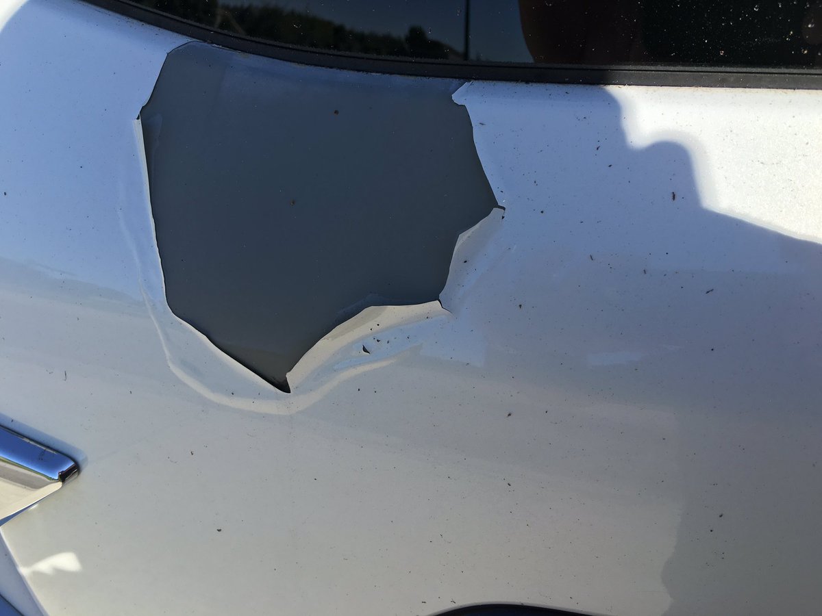 J1Corbin's tweet photo. @InfinitiUSA  BEWARE when purchasing an Infiniti!! 2011, only 4 mths after purchasing! NO ONE will do anything! SMH https://t.co/d0uaeDQcni