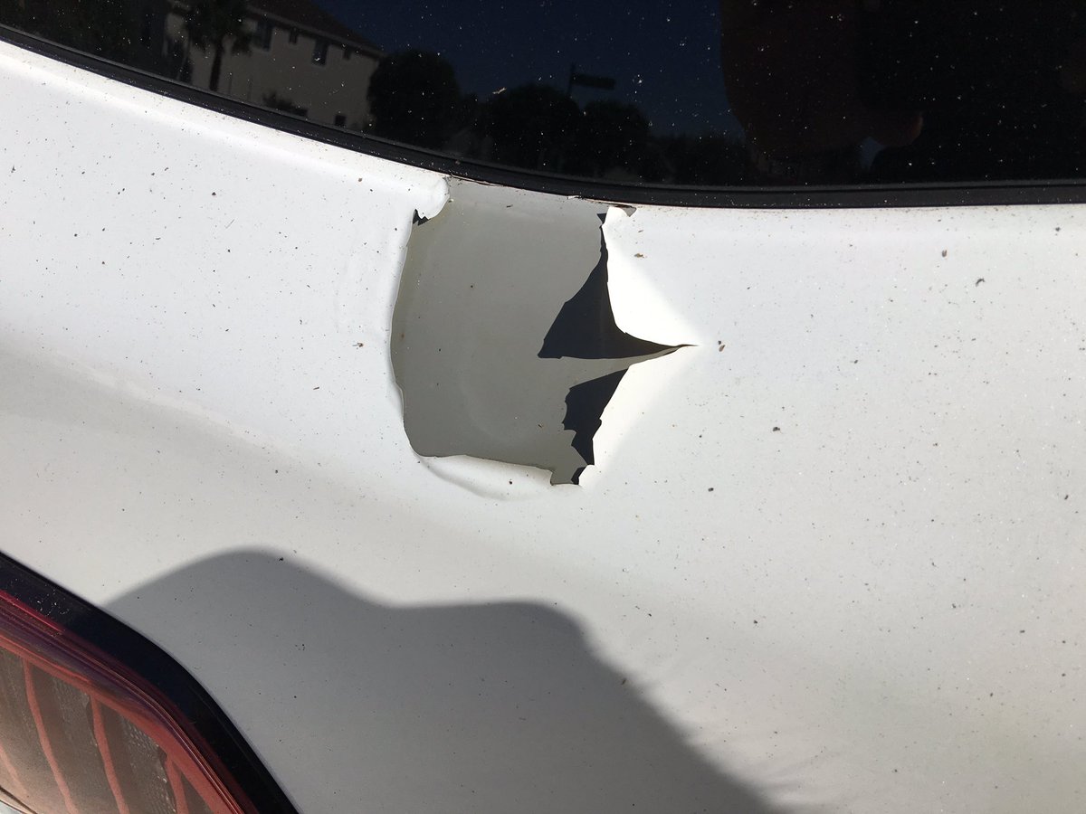J1Corbin's tweet photo. @CarMax  BEWARE when purchasing an Infiniti!! 2011, only 4 mths after purchasing! NO ONE will do anything! SMH https://t.co/bSHSpaTiAW