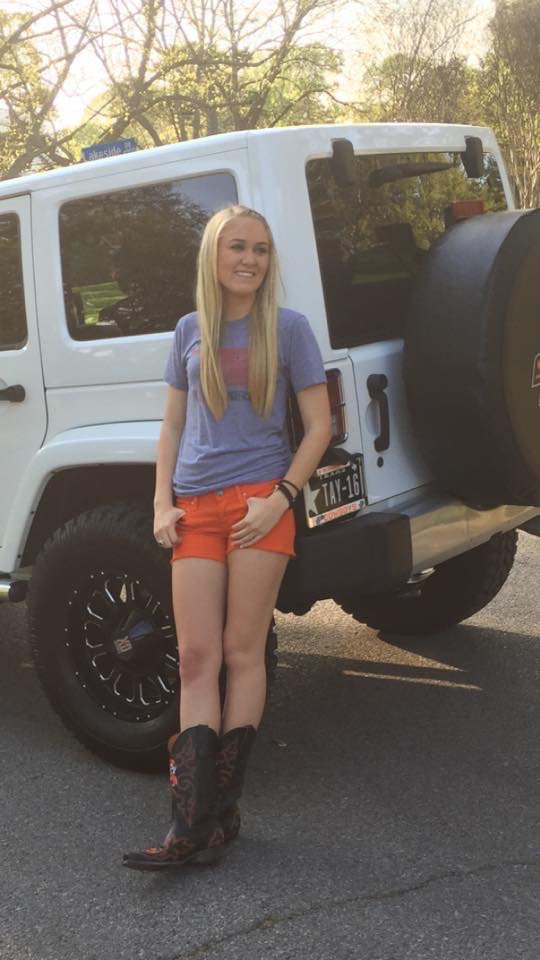 sheriterrien's tweet image. @#OSUGreekWeek2016 @#OSU ❤️❤️❤️GO POKES @tayloraterrien ❤️😘🙏