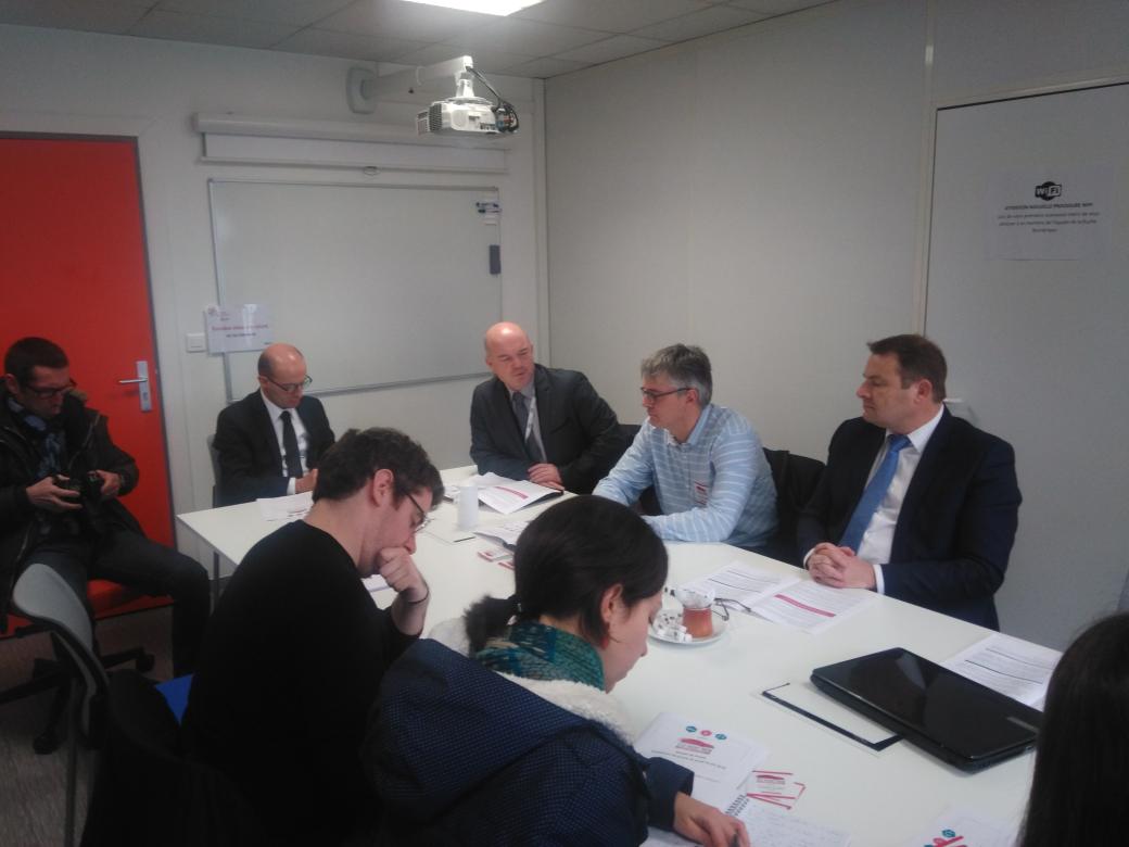 RucheNumerique's tweet image. En ce moment @RucheNumerique conférence de presse lancement candidature #frenchtechLM @LeMansDev @cci72 @LMUM72