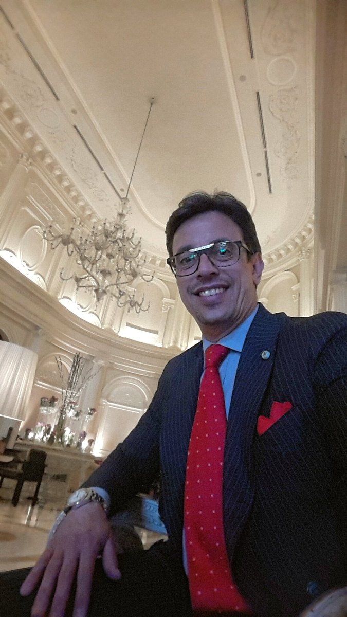 LimoncelliMarco's tweet photo. Perseveranza, professionalità e ambizione; queste le mie caratteristiche. Non ho mai smesso di "sognare https://t.co/FK1fMg1GJX