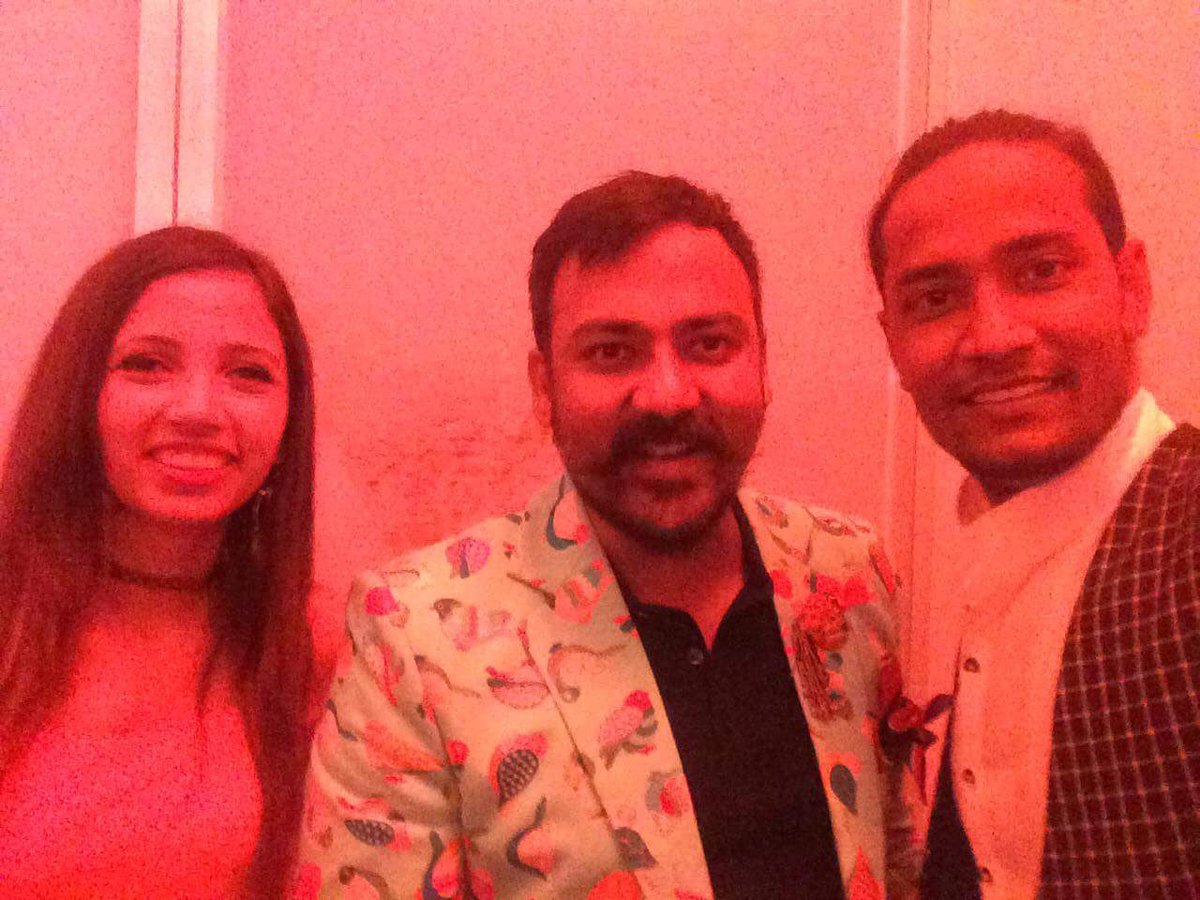 itsyogirlmarina's tweet photo. Lovely evening and honor of meeting designer @lalit_dalmia and the lovely Parul #modeldream https://t.co/amzExnURrI