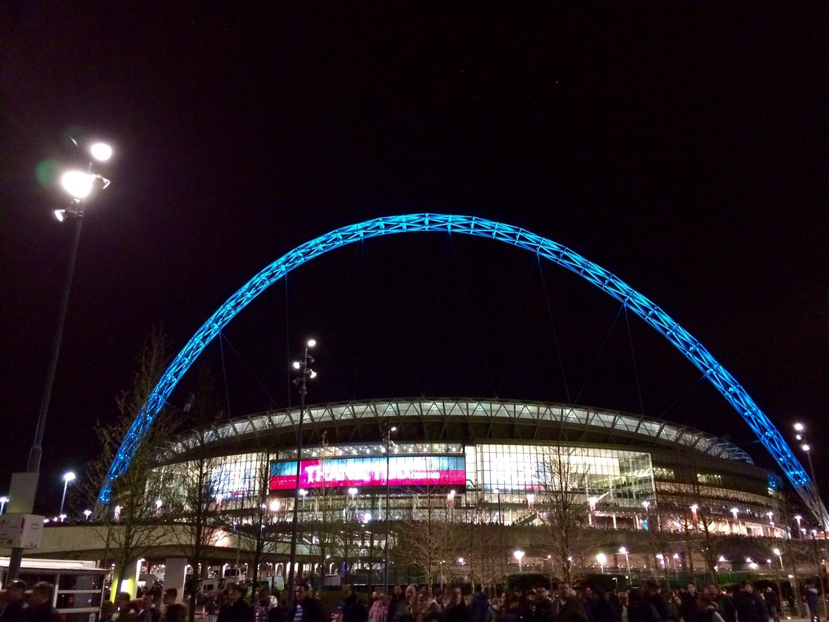 minutes silence for Belgium, St Georges flag, Holland fans and the famous Wembley arch #england #wembley