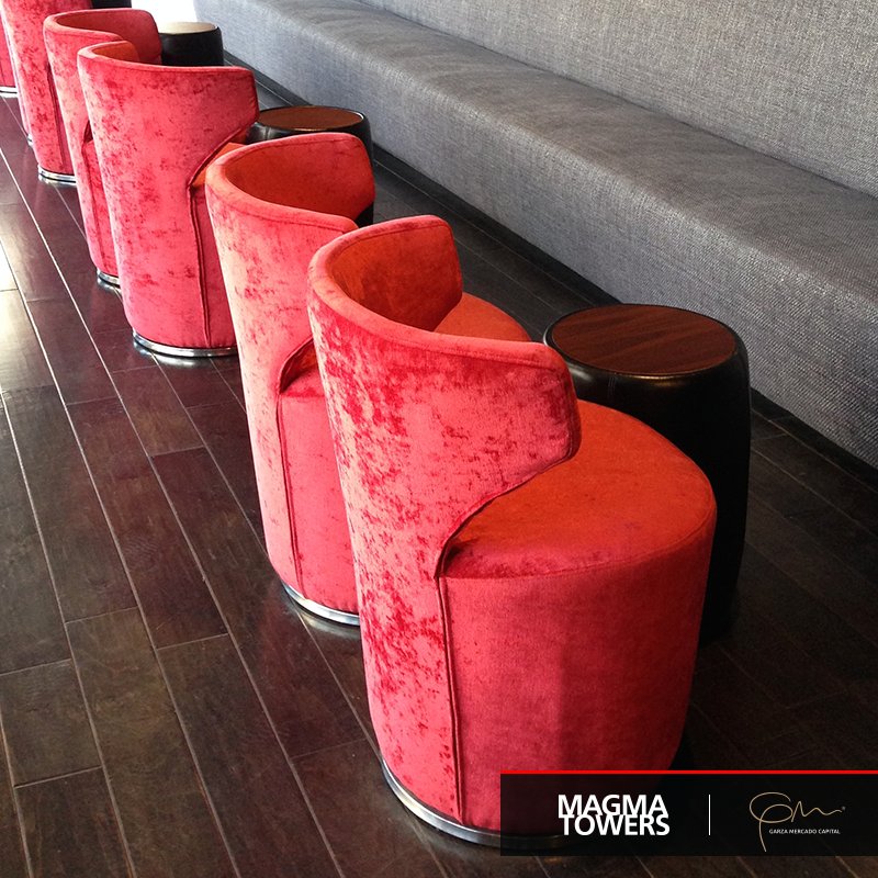 ¿Tienes una celebración especial? Vívela a lo grande en Magma Towers en nuestro salón exclusivo para residentes.