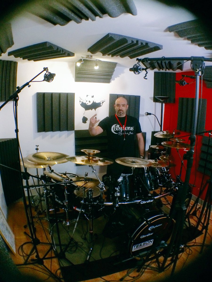 RedFaderStudio's tweet image. Batería microfoneada!! Mañana comienza el camino hacia el infierno de MalleficaruM.