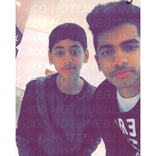 stubborn_2's tweet photo. @ziibordo8a_  @ziisnik_ 😻❤️ #جيش_zshowz #zshowz  #توصيل_راشد_1000_متابع  #توصيل_بدر_1000_متابع https://t.co/drOeRxMPX1