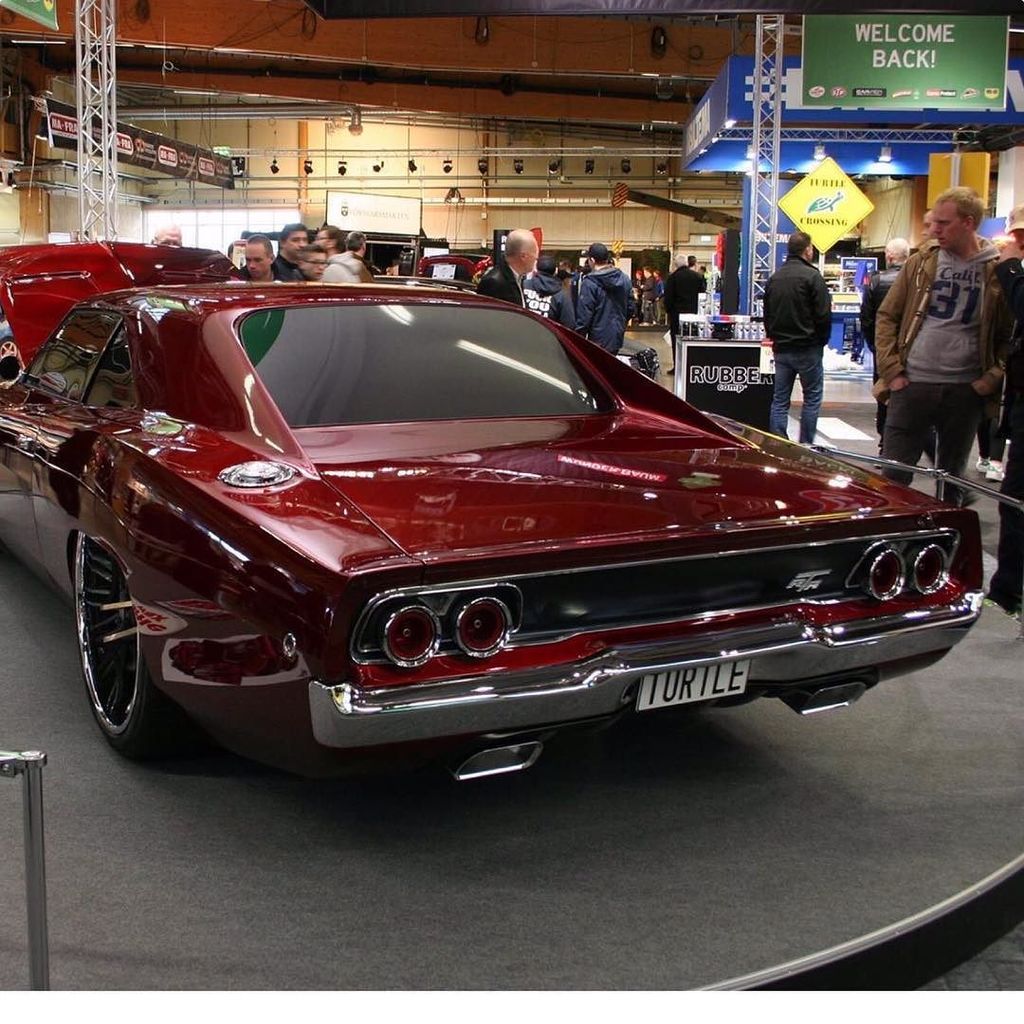 SpeedshopSweden's tweet photo. Ugly or not? #charger68 #dodge440 #moparbigblock #440magnum #elmia2016 https://t.co/PMMxKNTQkX https://t.co/5Yn3VHfVPl