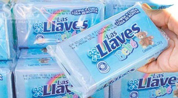 DiarioContraste's tweet photo. Polar paralizará indefinidamente producción de jabón azul por falta de materia prima https://t.co/xSFTYUoTVW https://t.co/Bi2jvavyhi