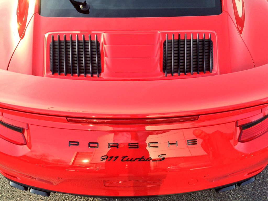 mikemurff's tweet photo. Awesome new #Porsche ready for delivery @PorscheRetail #PorscheHatfield #March #16Reg #Cayenne #911 #TurboS https://t.co/972zpTcFLj