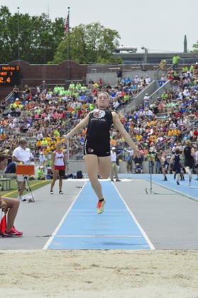 SLPtrack's tweet photo. #tbt 2015 State Track Meet! https://t.co/bqVoYpdRY1