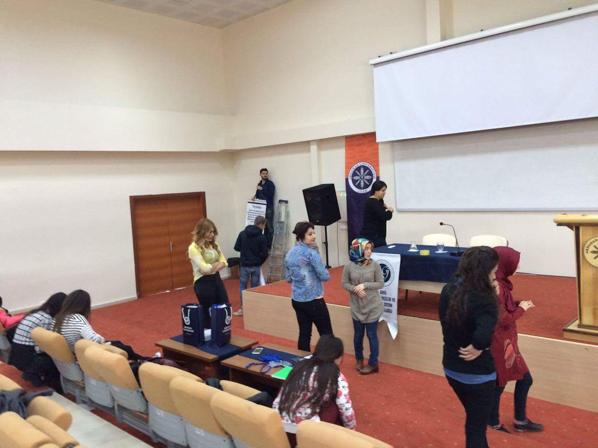 AruGit's tweet photo. Yarın ki program için hazırlıklar tamamlanıyor  #heyecan  #arugit #ardahanuniversity #ardahanüniversitesi https://t.co/RBpUPGCZfF