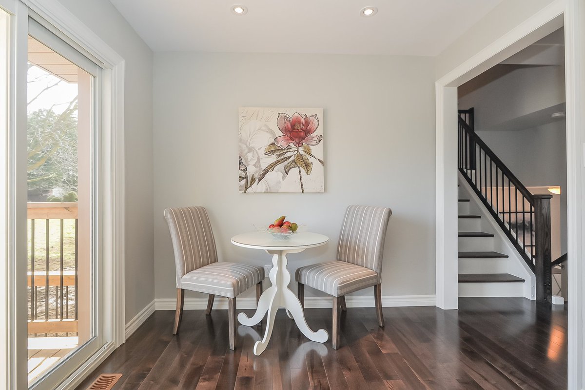 TawnyaGvoich's tweet photo. NEW LISTING | This impressive property has been completely remodeled! Get in for a look. #Guelph #OldUniversity https://t.co/sNb5xjob1Y