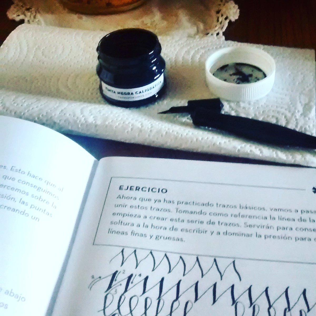 Que con qué estoy? Con #Lettering!! Para que cuando me lo pidáis en vuestros #eventos pueda deciros #sipuedo