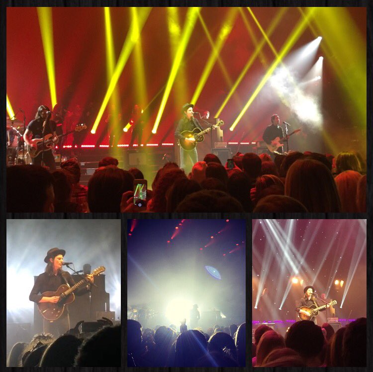 chiarastarr's tweet photo. James Bay ❤️ such an amazing night! https://t.co/0JMJnZG9ln