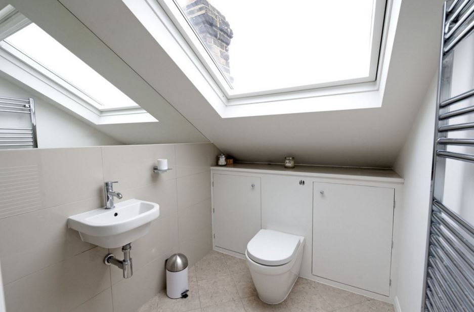 RamptonBaseley's tweet photo. Superb 5 bed house on #ChattoRoad, available to #rent immediately-call us on 02072285111 https://t.co/M3eVGLyWfF https://t.co/FFmmy2RutT