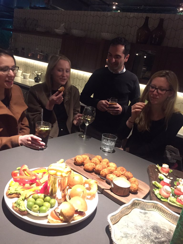 anneclairevn's tweet image. Great turnout and delicious food at the End of FY social of the @CSC #YPRG - #CSCDiversity #networking