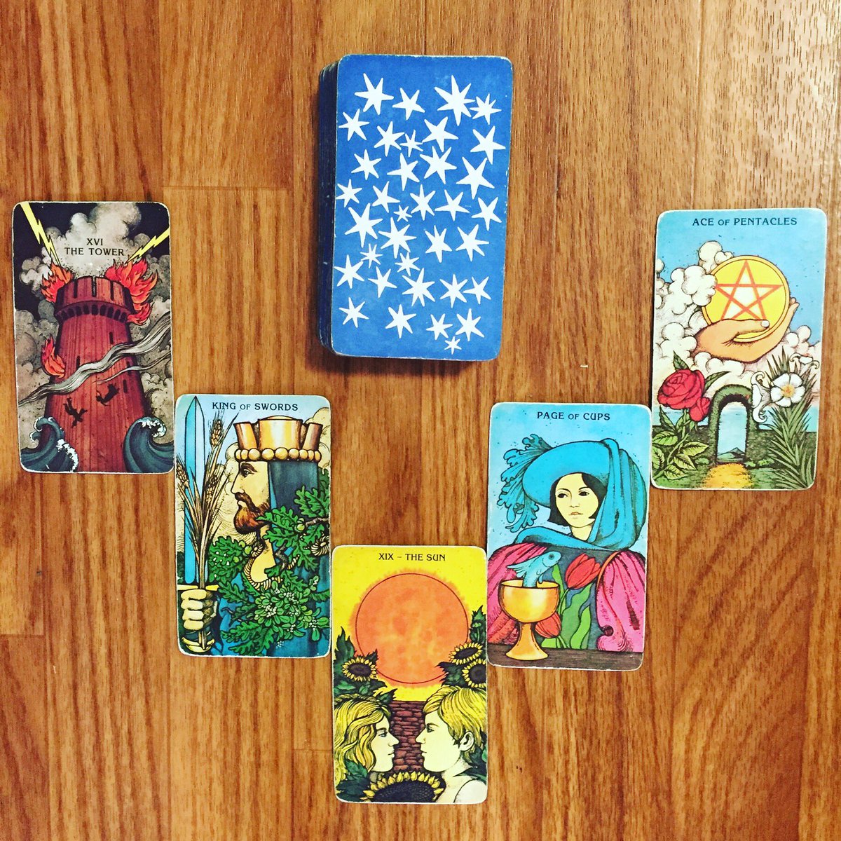 TatiannaTarot's tweet image. Daily #Tarot #Meditation // Tower + King of Swords + The Sun + Page of Cups + Ace of Pentacles

#mindfulmagic #magic