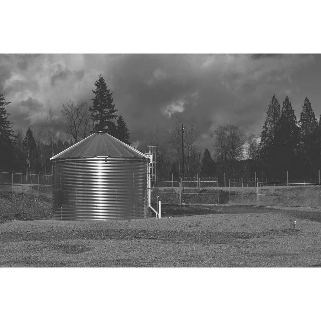 TantalusLabs's tweet photo. Rainwater, Recaptured. #BuildingAGreenhouse https://t.co/EOknFzUp7y https://t.co/0rsDla0HVg