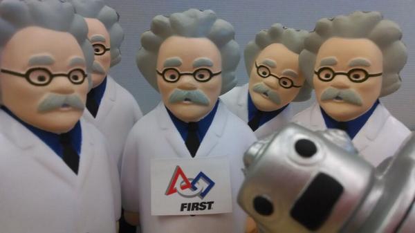 firstlegoleague's tweet photo. #TBT Squishbot photobombed a gaggle of Einsteins at @FIRSTweets HQ #omgrobots https://t.co/UquOJINybo