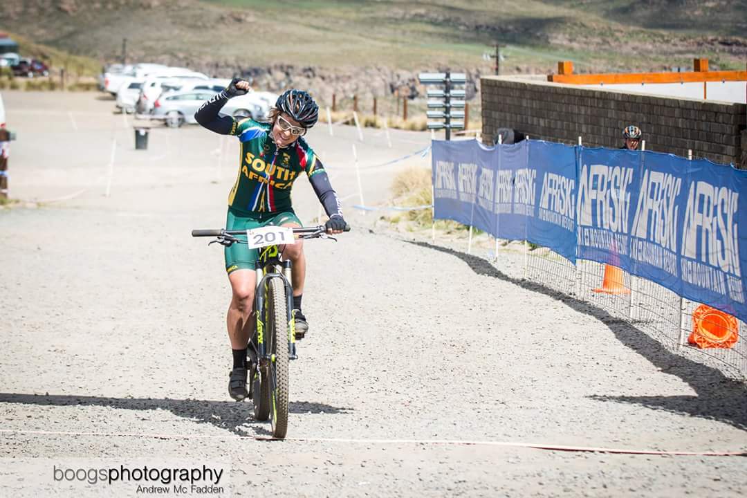 amymacmtb's tweet image. Loved the challenge of African XCM champs; 60km, 2000m asc, 3000m altitude 😱 lungs still burning!Happy to have won!