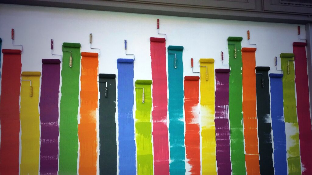 ryan_dataviz's tweet photo. @tableau #tableauiswhy I see beautiful art in @Artegon_Orlando and think about market performance :) https://t.co/WTdvdawWuv