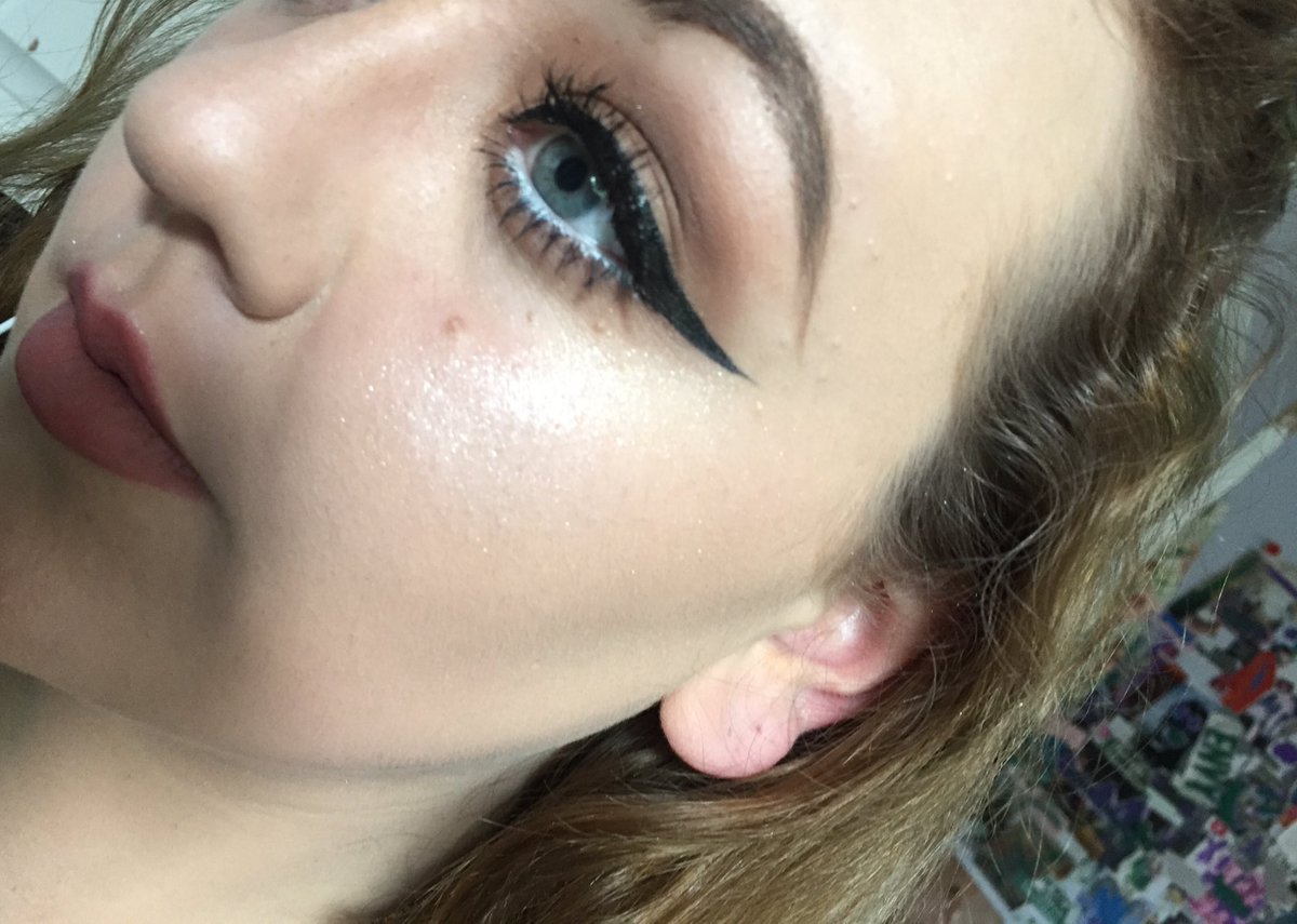 MakeupMads tweet picture