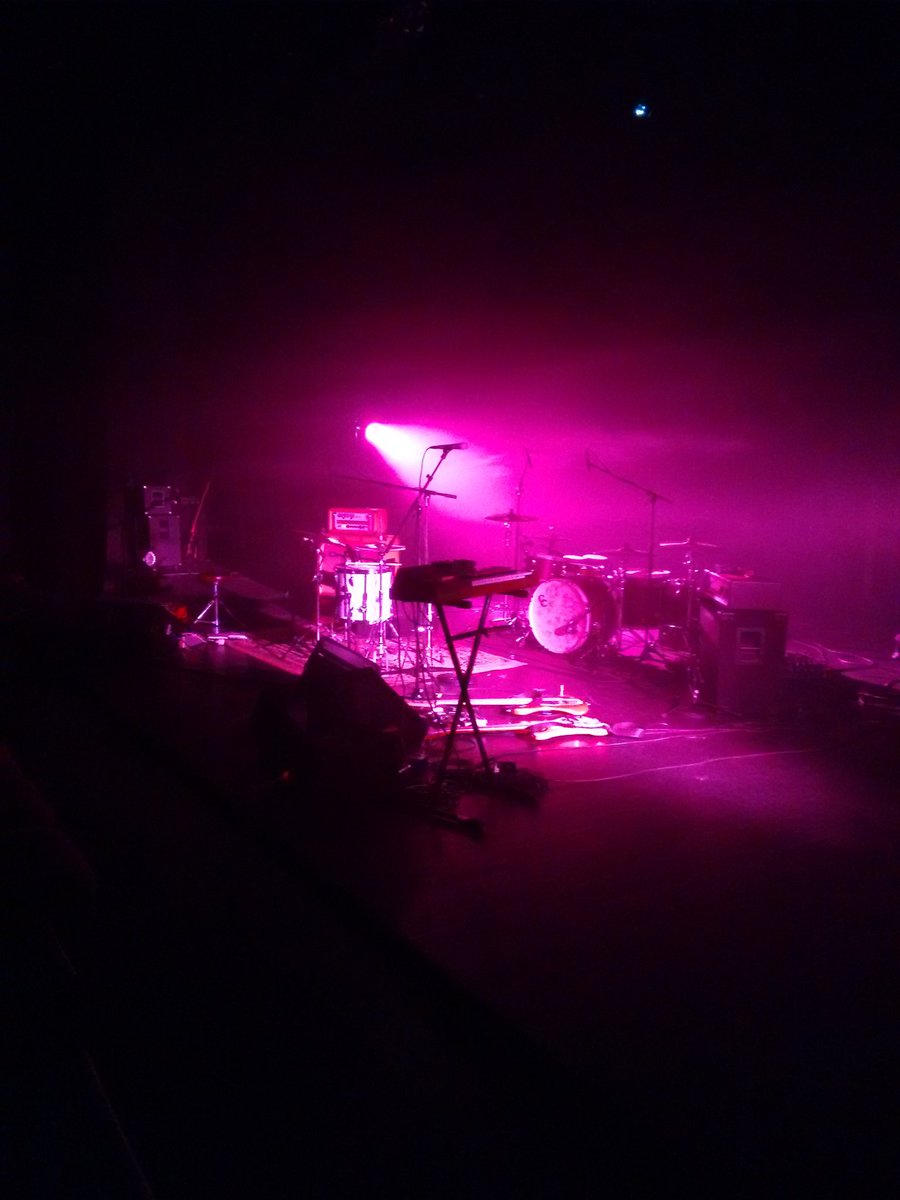 HÄSHCUT : concert de <a href="/loiseaumag/">L'Oiseau</a> avec  <a href="/Elecampaneband/">Elecampane</a>  et Clara Clara ;-)