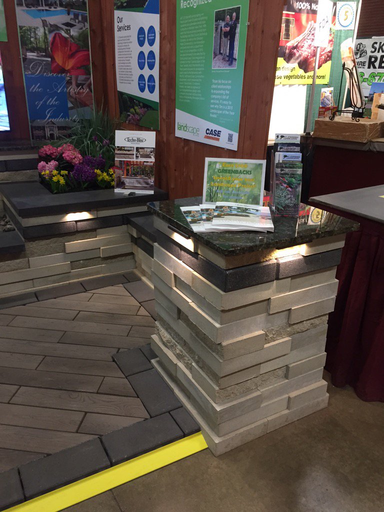 Mike Conway tweet media