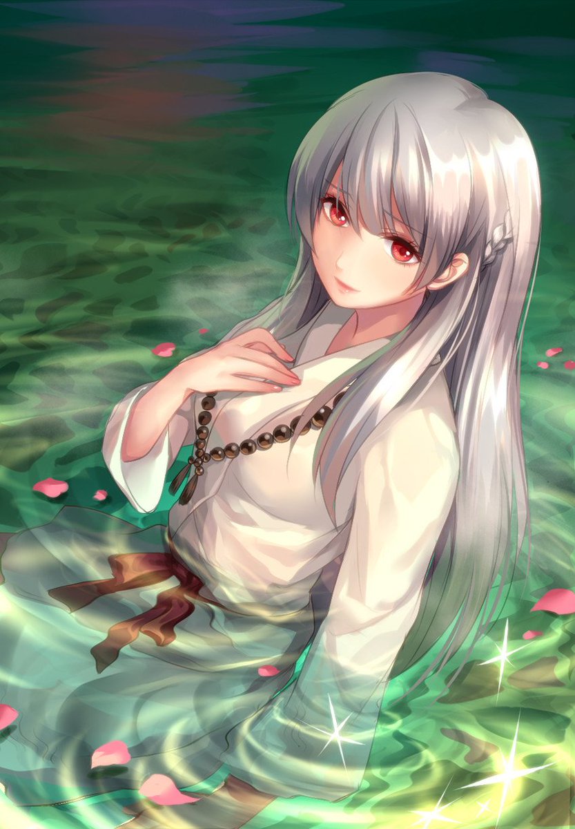 moesaurus's tweet image. What's she doing in the water? buff.ly/1PDyUEM