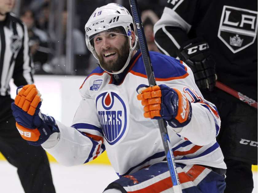 edmontonjournal's tweet photo. Oilers' fans invited to city celebration of the end of an era at Rexall Place https://t.co/TiFNo0V5d5 https://t.co/X0wwgKq6wg