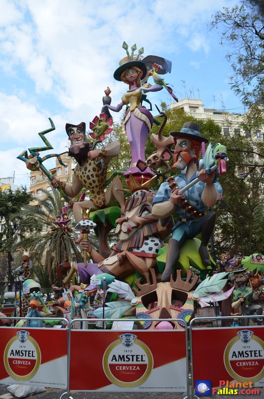 Fotos al detalle 2016 de la <a href="/fallazenete/">fallazenete</a> , 1 Premio Sección 1B
planetfallas.com/2016/03/31/ser… #Fallas2016 #fallas