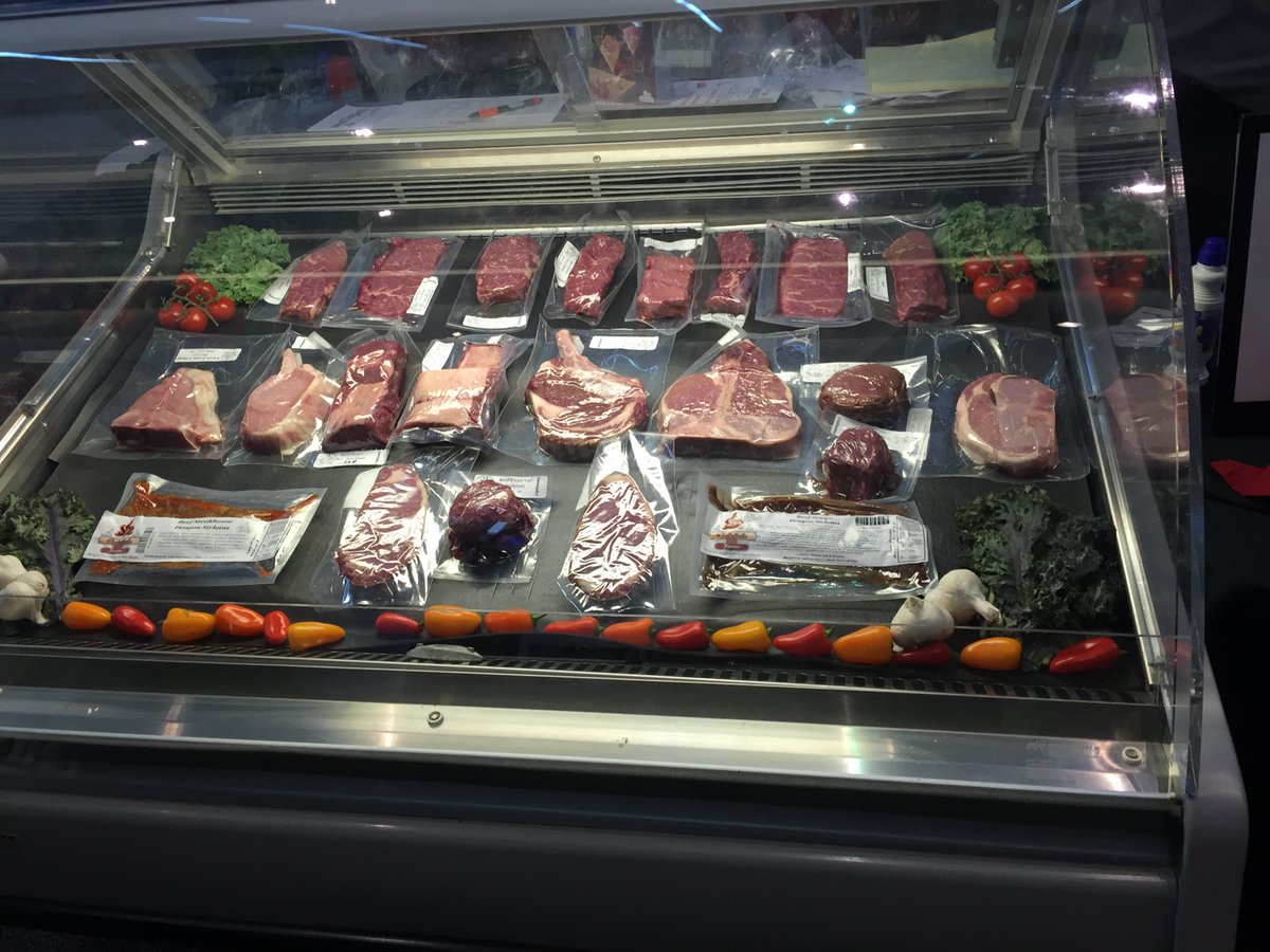 TheBostonStrip's tweet photo. Can you spy our delicious #BostonStripSteak in our #displaycase? #SSM #Boston #MA #Restaurants #FoodInBoston #Foodie https://t.co/vPhTTiWOgw