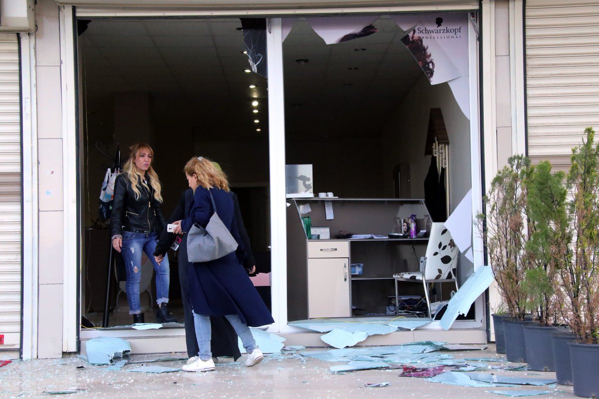gulftoday's tweet photo. 7 police officers killed in bomb attack in Diyarbakir https://t.co/NphAWA1CR8  #Turkey #turkeybombing #terrorattack https://t.co/p0QKThs4uf