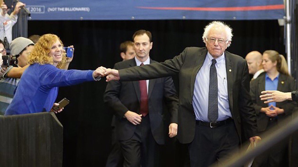 trailingtheshow's tweet photo. When u walk back into the party and all ur friends know u just hit it https://t.co/C9SqASlpvp