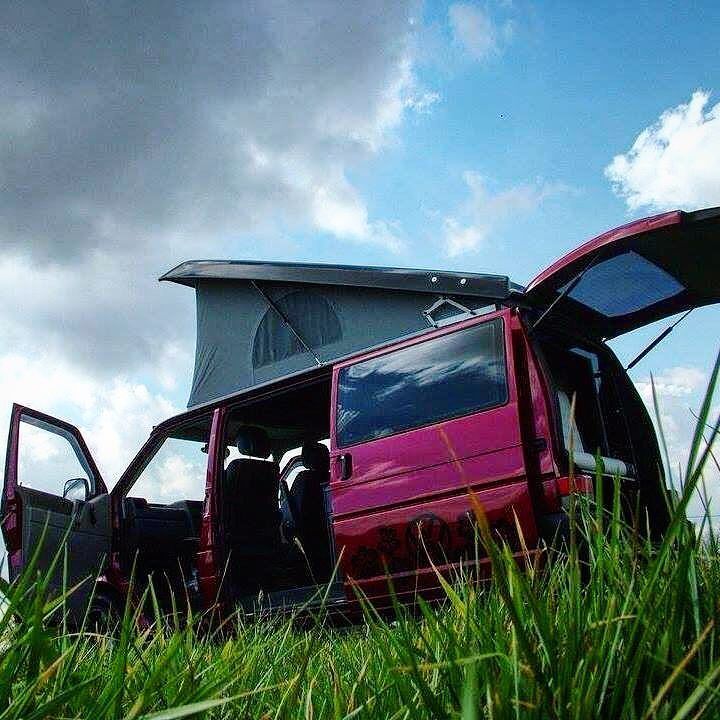 weKitesurf's tweet photo. #bigblueskycampers #vwt4 #t4 #vwcampervan #sca #wildcamp #vanlife #windsurf #kitesurf #surf #conversion #vohringer … https://t.co/GLS3jlxZOk