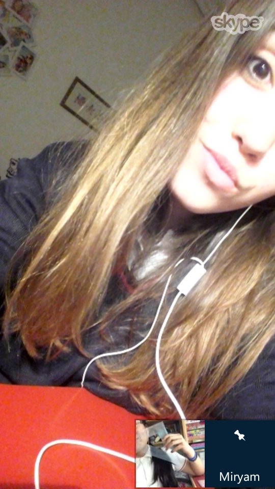 MiryamLy_17's tweet photo. Comprando risketos que estamos @ariiireddd #skypeando https://t.co/oeXHa0qOtw