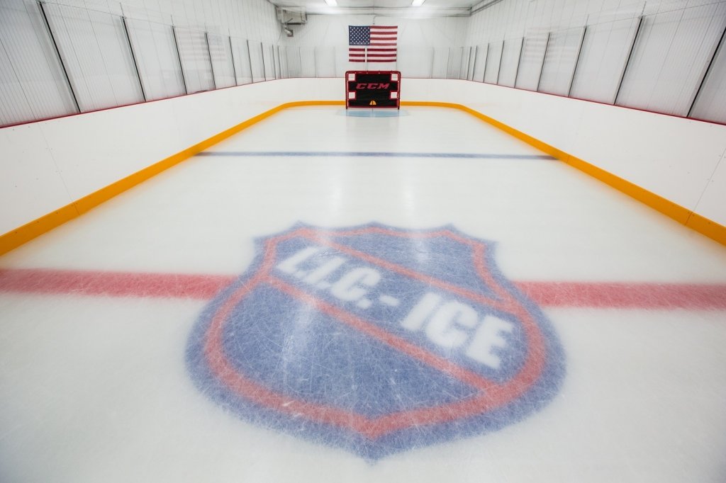BestofQueens's tweet photo. This Long Island City warehouse provides NHL-level ice hockey training for kids https://t.co/VWpYd8F2Hz #Queens https://t.co/vGBo4MVn9r