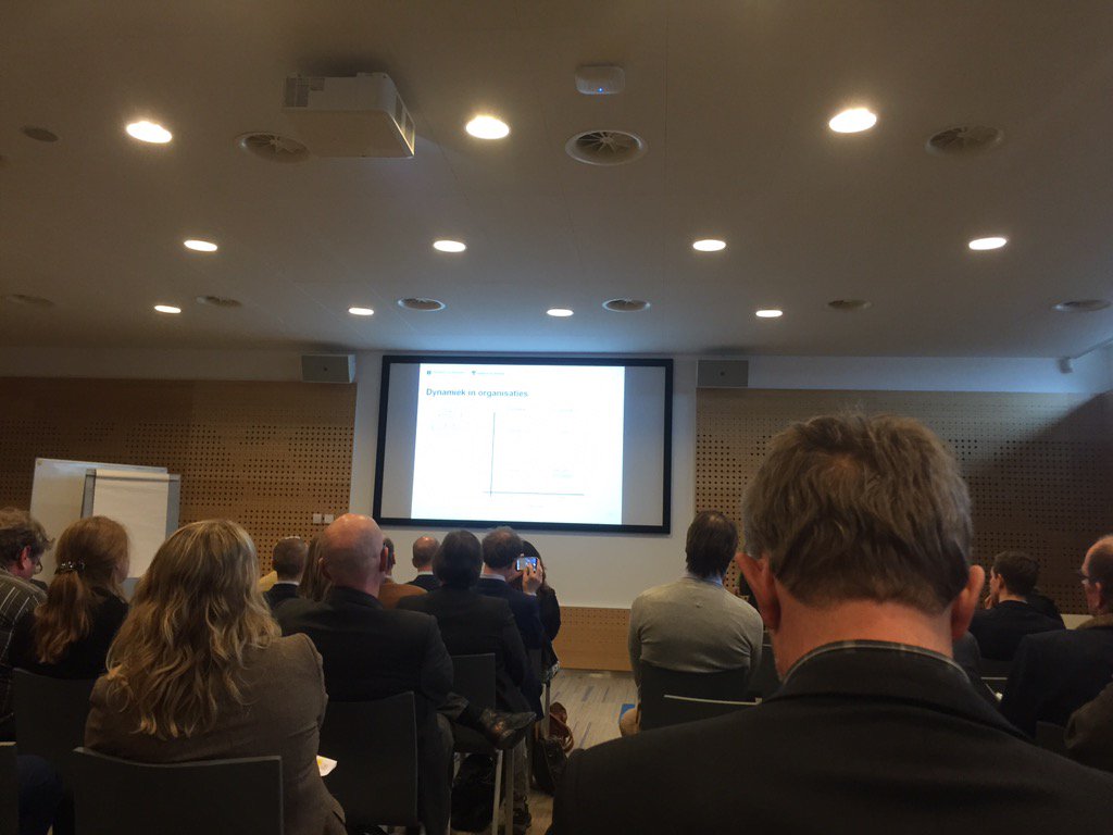 Innovatie en verandering in organisaties komt samen door hoogleraar van de UvA #nastabiliteitvolgteencrisis :)