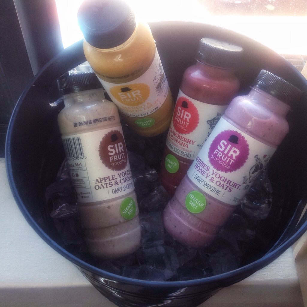 thefoodbuzzSA's tweet photo. @Butter_KnifePR Thanks @SirFruit_ for the great loot #SirFruitSmoothies delicious new range of fresh fruit smoothies https://t.co/VWjGApcTJv