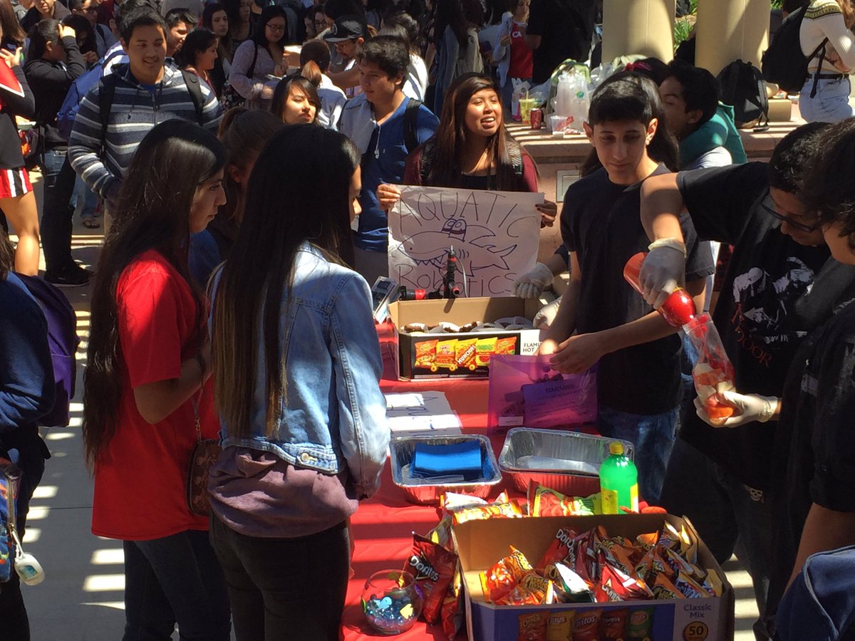 SkyWinings's tweet photo. #Aquaticrobotics representing at #international food fair! Embrace Ss clubs and diversity @TustinHS #marineecology https://t.co/rinSDpckkO