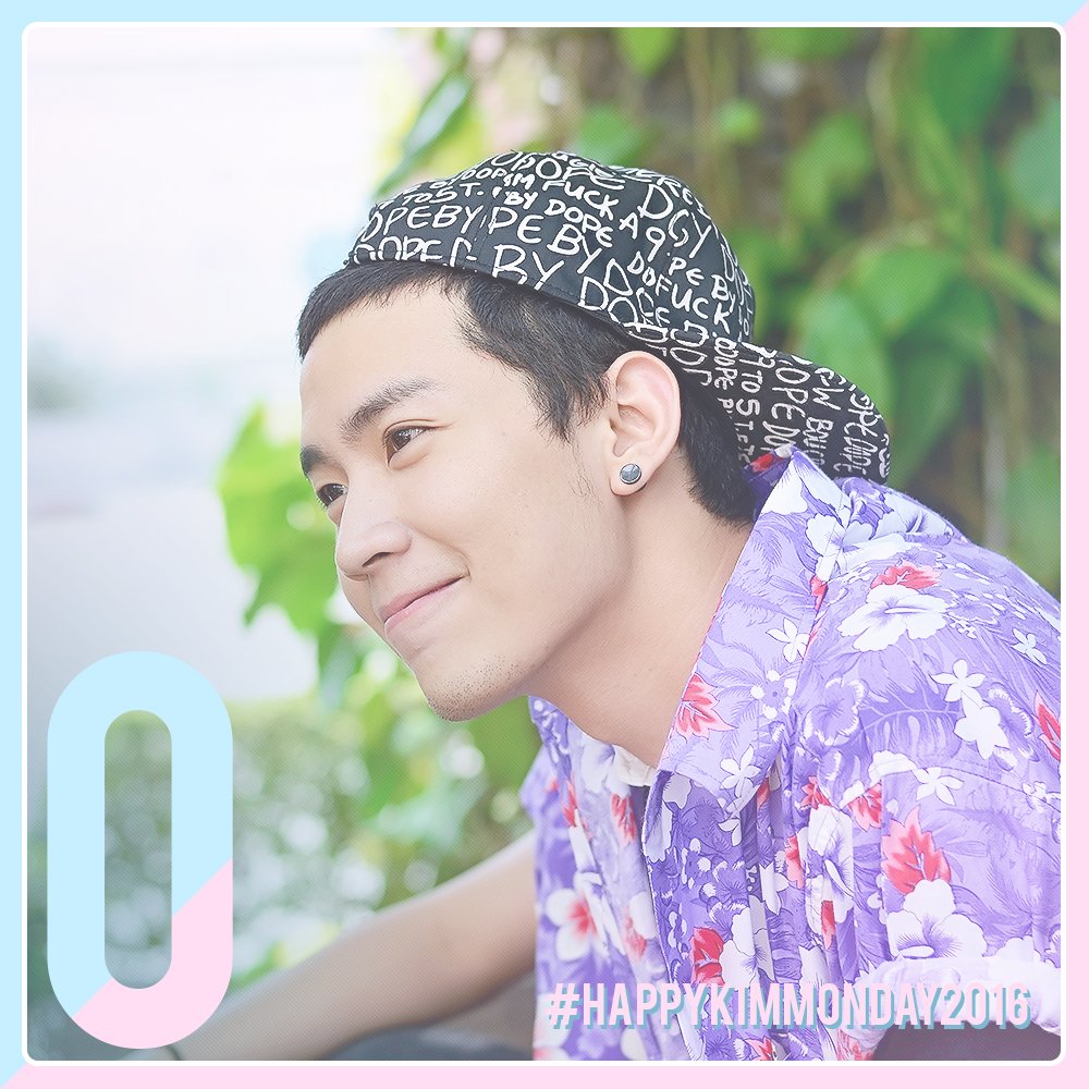 KimMonist's tweet photo. #HappyKimmonDay2016 https://t.co/xLa4bxQCBH