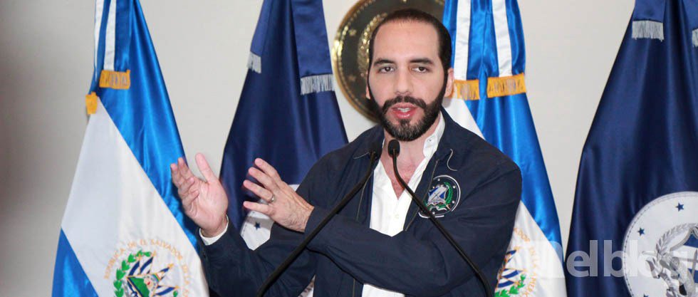 elblog's tweet photo. Bukele:Aunque cueste el reordenamiento del C. Histórico es un legado que quedará por siempre https://t.co/RVoF64MnRZ https://t.co/qVqnNfHpUh