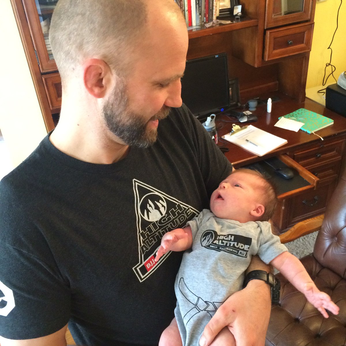 jaredhammanMMA's tweet photo. Lilly rocking the sweet @highaltitudemartialarts gear with Me before I go Coach at  @HighAltitudeMA #coach #passion https://t.co/ftXJXAe3X5