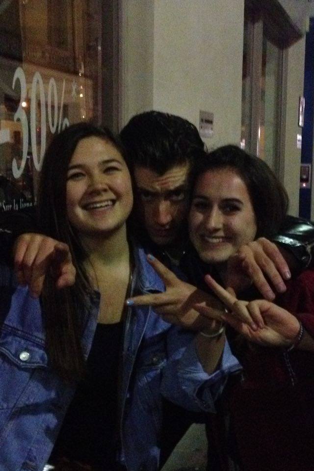 arctorca's tweet image. OUR PICS WITH ALEX TURNER #TLSP #Paris #BestDayEver